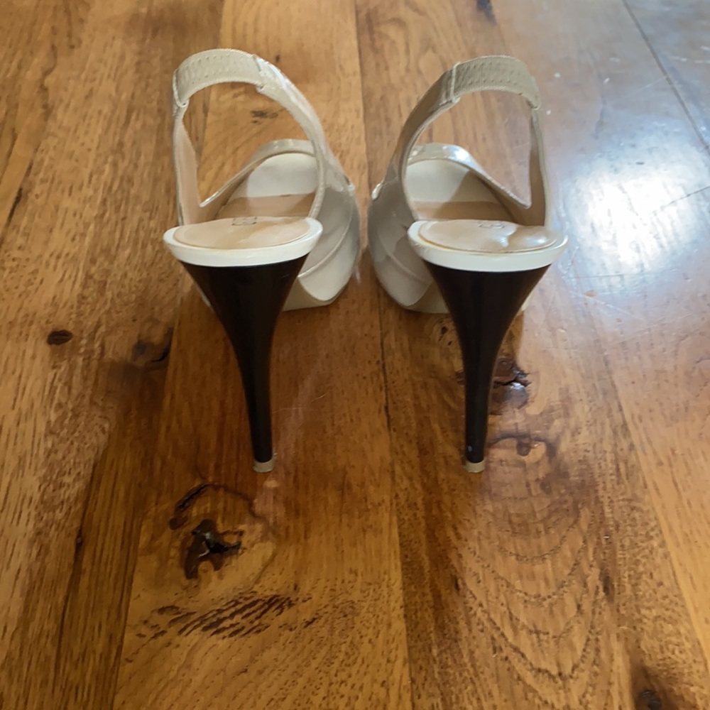 Guess Open Toe Heels - Picture 5 of 6